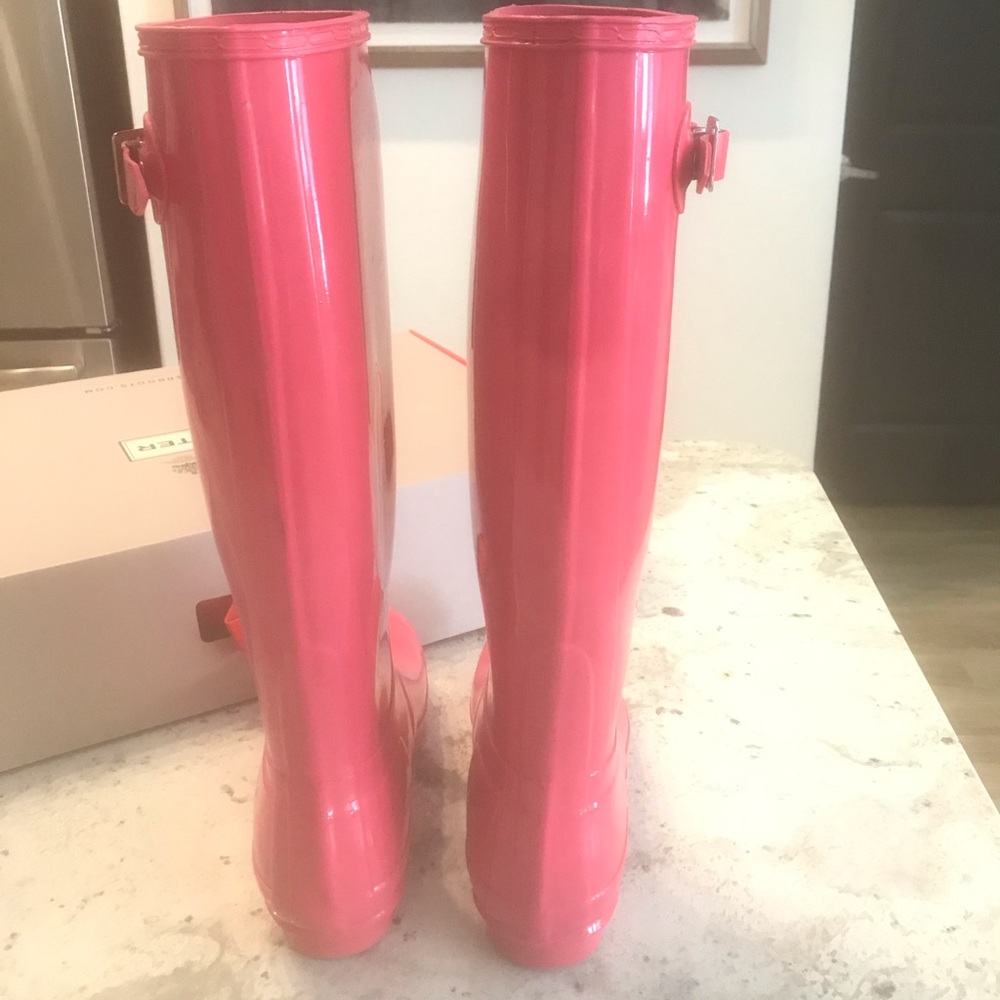 ❌❌ SOLD ❌❌ HUNTER TALL GLOSS RAIN/SNOW BOOTS - Picture 5 of 8